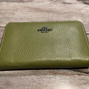 Coach Medium Id Zip Wallet